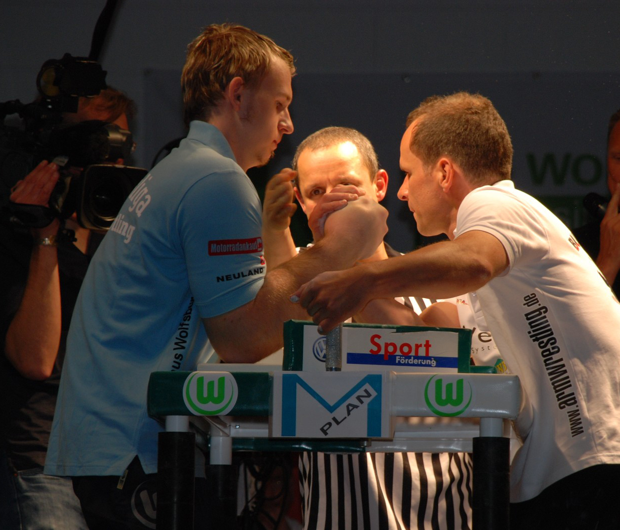 World champion arm wrestler Matthias Schlitte is now a star because of his  arms